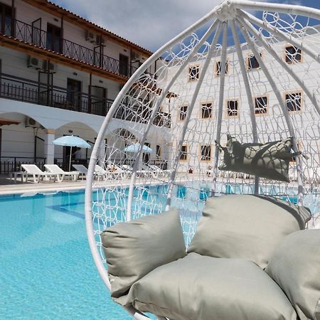 קאבוס Lefkimi Hotel מראה חיצוני תמונה