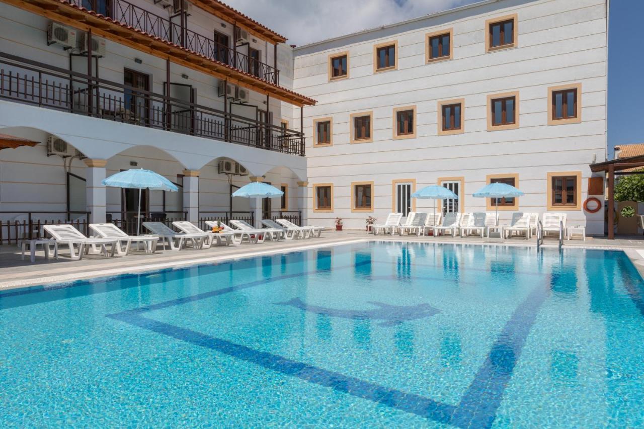 קאבוס Lefkimi Hotel מראה חיצוני תמונה