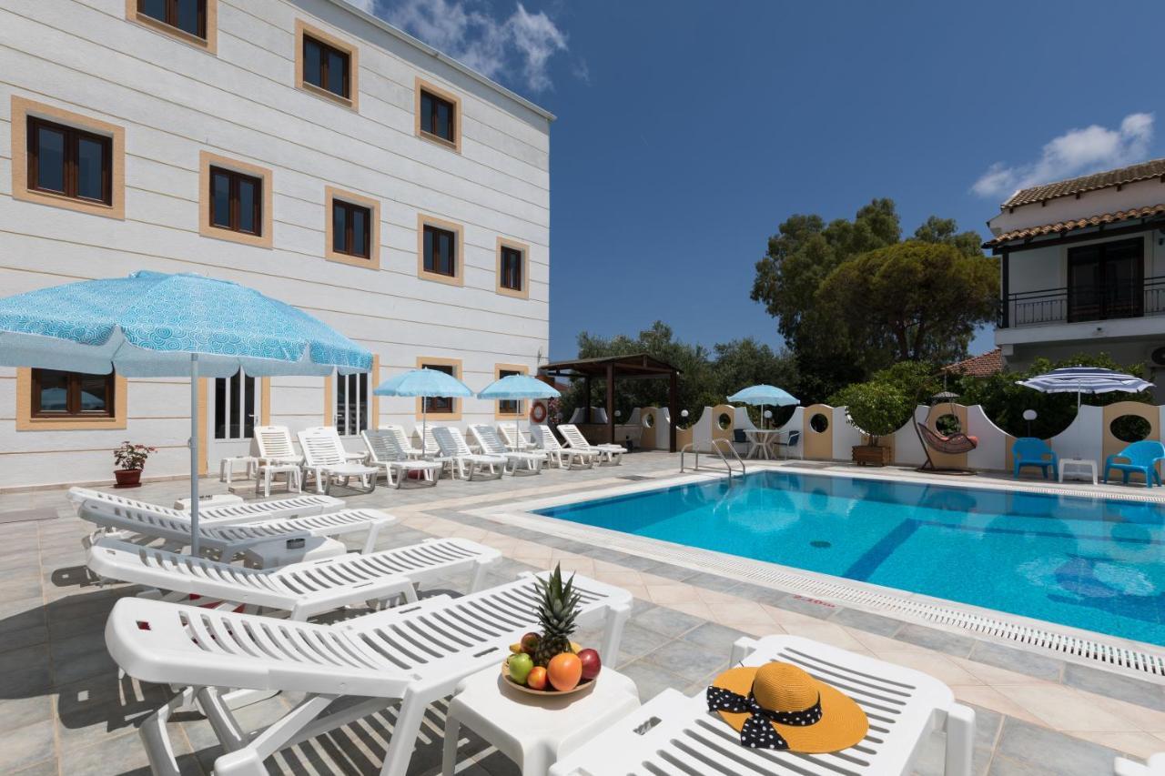 קאבוס Lefkimi Hotel מראה חיצוני תמונה
