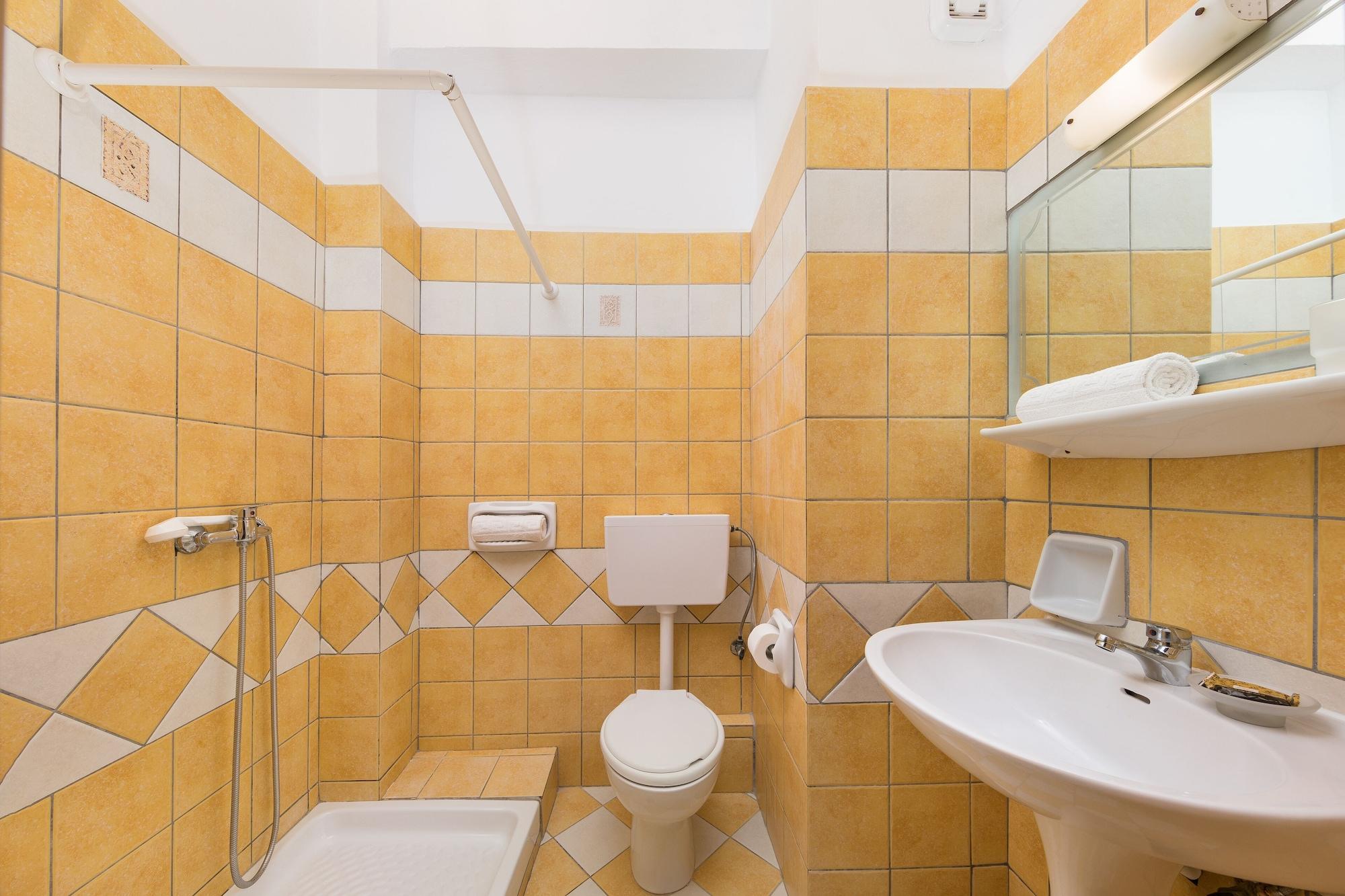 קאבוס Lefkimi Hotel מראה חיצוני תמונה