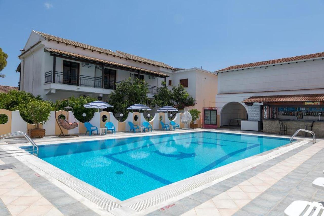 קאבוס Lefkimi Hotel מראה חיצוני תמונה
