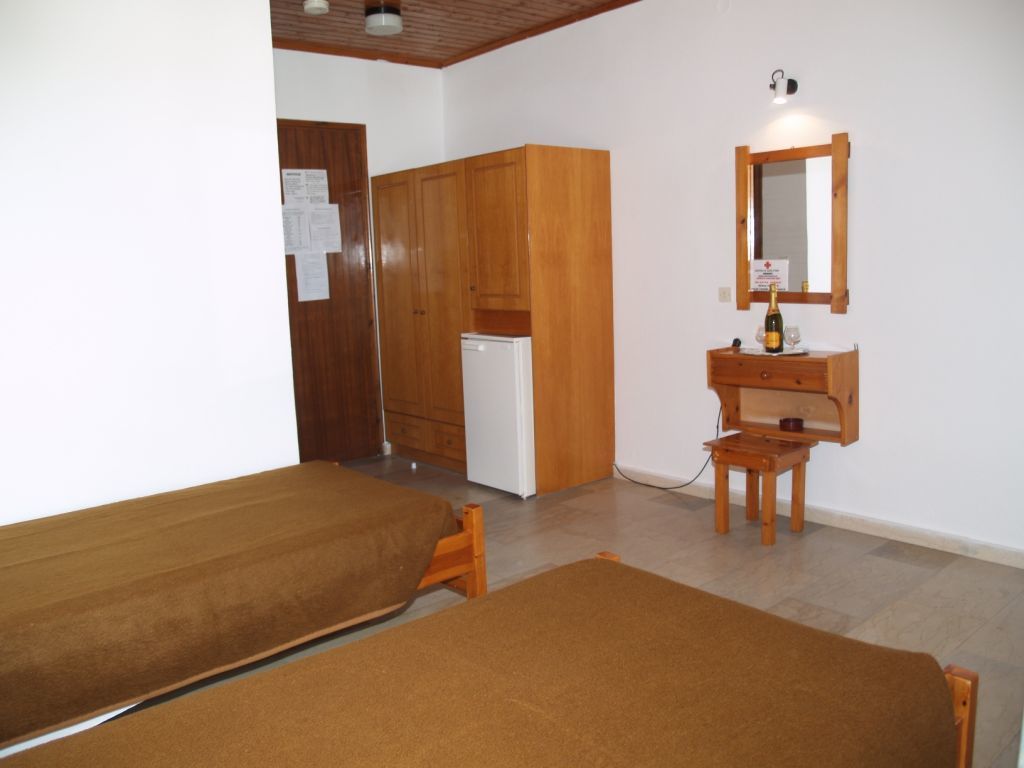 קאבוס Lefkimi Hotel מראה חיצוני תמונה