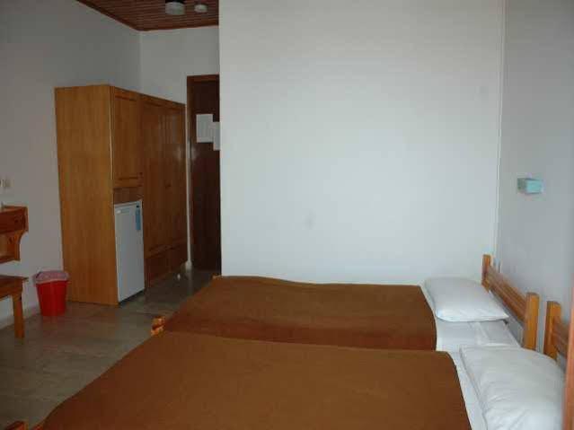 קאבוס Lefkimi Hotel מראה חיצוני תמונה